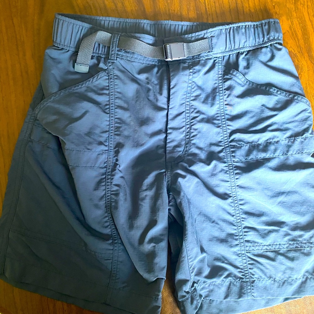 Uniqlo man’s shorts size S.